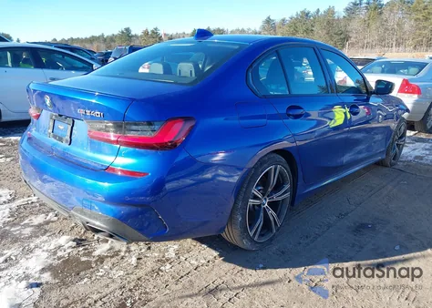 2022 BMW 3 Series M340I xDrive z USA, uszkodzony, nr VIN 3MW5U9J01N8C30444